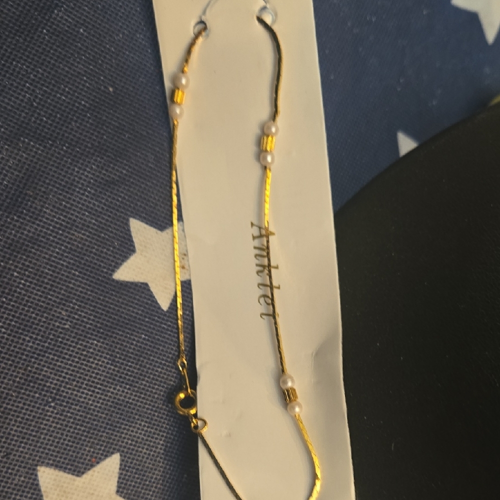 Gold W/White Accent Anklet NWT